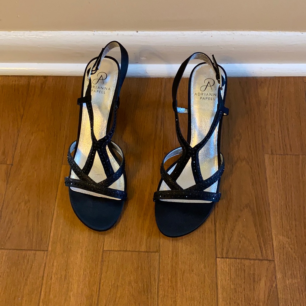 Adrianna Papell Agatha Black Classic Sat